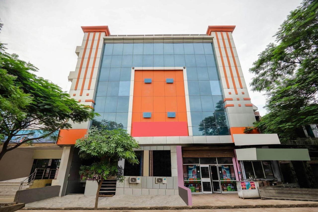 Spot On 47257 Hotel Pinky Spot Dausa Buitenkant foto